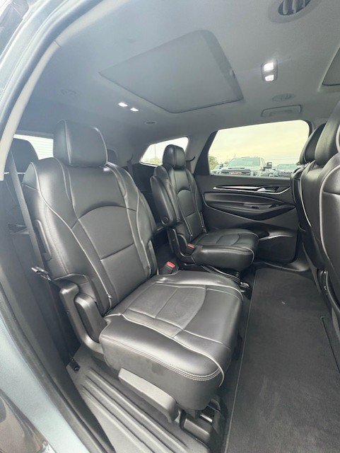 Used 2021 Buick Enclave Avenir w/ Avenir Technology Package FWD image 11