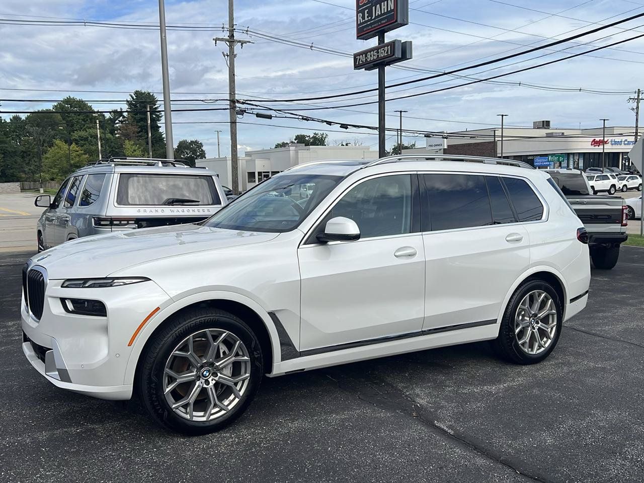 Used 2024 BMW X7 xDrive40i w/ Executive Package AWD/4WD image 1
