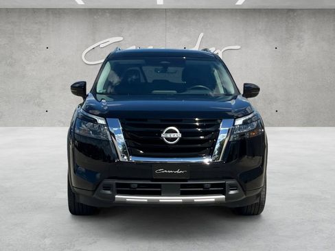 Certified 2025 Nissan Pathfinder SL FWD image 18