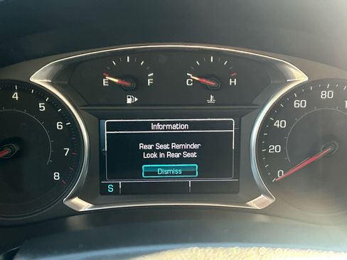 Used 2017 Chevrolet Malibu LT image 39