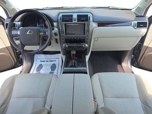 Used 2014 Lexus GX 460 w/ Premium Package AWD/4WD image 9