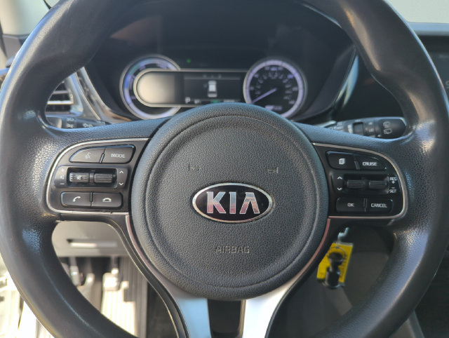Used 2020 Kia Niro LX FWD image 41