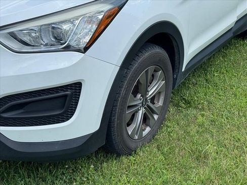Used 2016 Hyundai Santa Fe Sport FWD image 5