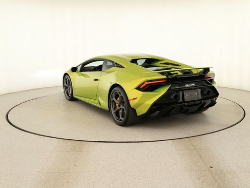 Used 2023 Lamborghini Huracan Tecnica RWD image 4