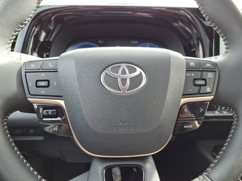 Used 2025 Toyota Crown Signia w/ Advanced Technology Package AWD/4WD image 26