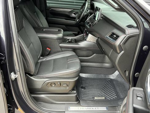 Used 2023 Chevrolet Suburban RST w/ Sport Performance Package image 20