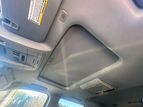 Used 2019 Chevrolet Tahoe LT image 32