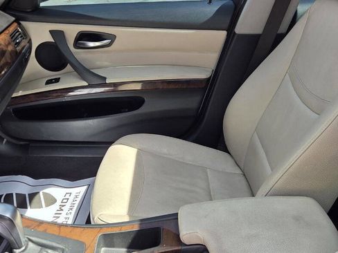 Used 2011 BMW 335i Sedan image 19