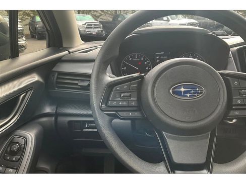 Used 2024 Subaru Crosstrek 2.0i Premium image 18