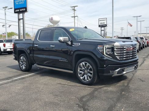 Used 2023 GMC Sierra 1500 Denali w/ Denali Reserve Package AWD/4WD image 2