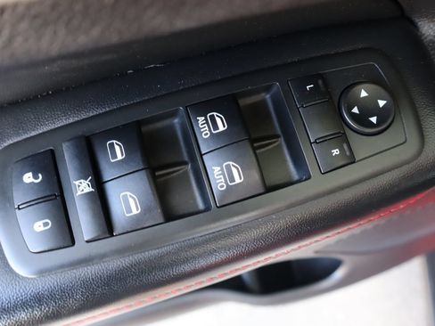 Used 2013 Jeep Grand Cherokee Trailhawk AWD/4WD image 27