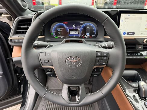 New 2026 Toyota Crown Signia AWD/4WD image 15