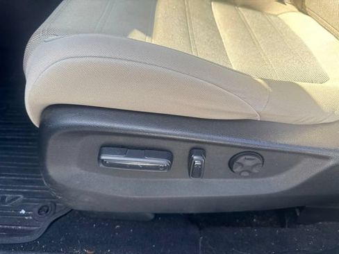 Used 2017 Honda CR-V EX image 17