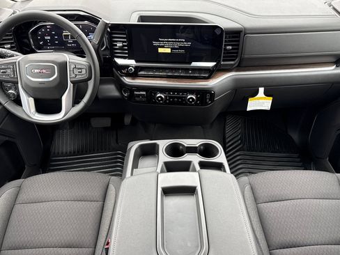 New 2026 GMC Sierra 1500 Elevation image 14