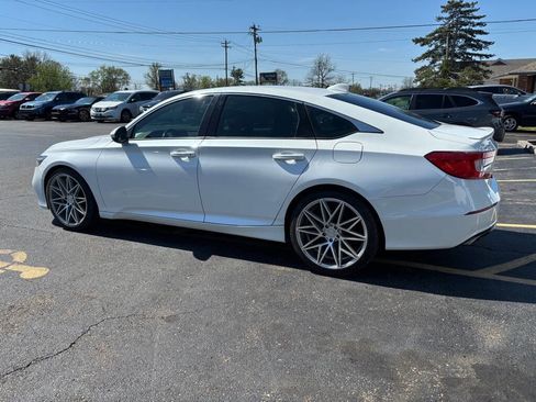 Used 2018 Honda Accord Sport image 6