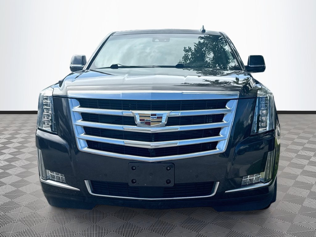 Used 2018 Cadillac Escalade Premium Luxury AWD/4WD image 2