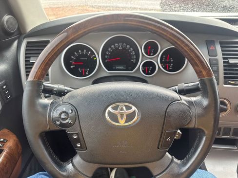 Used 2012 Toyota Tundra Limited image 23