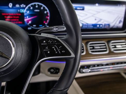 Used 2024 Mercedes-Benz GLS 450 4MATIC image 43