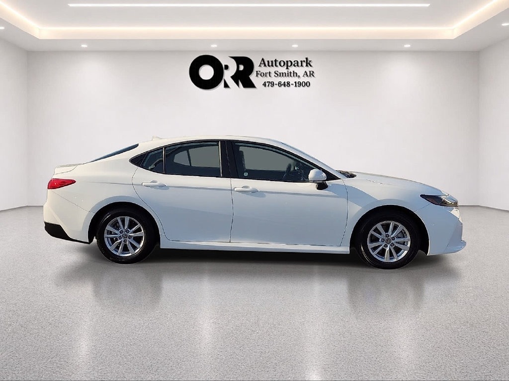 Used 2025 Toyota Camry LE FWD image 6