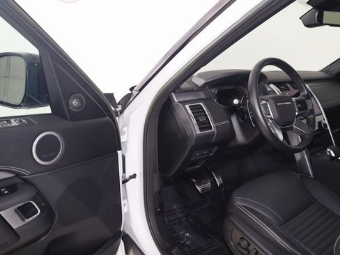 Used 2023 Land Rover Discovery S R-Dynamic image 53