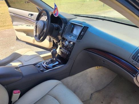 Used 2010 INFINITI G37 Journey w/ Premium Pkg image 22