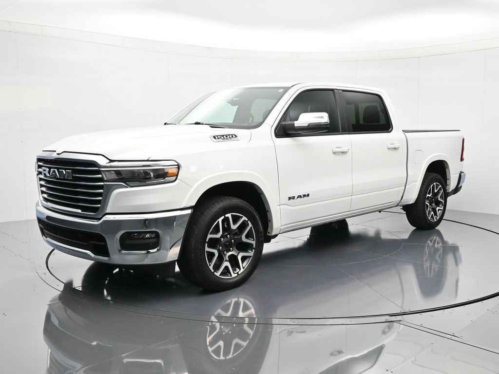 Used 2025 RAM 1500 Laramie AWD/4WD image 1