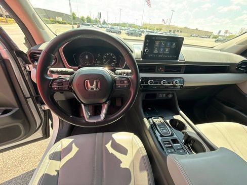 Used 2023 Honda Pilot EX-L image 16
