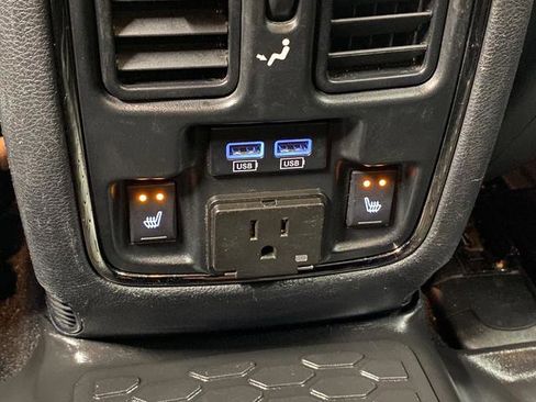 Used 2019 Dodge Durango GT image 37