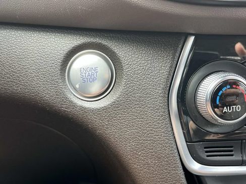 Used 2019 Hyundai Santa Fe Limited FWD image 38
