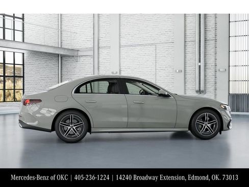 New 2026 Mercedes-Benz E 350 4MATIC Sedan image 17