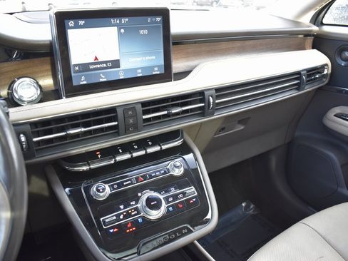 Used 2022 Lincoln Corsair Reserve w/ Equipment Group 201A image 13