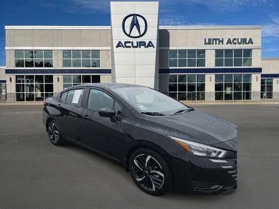 Used 2025 Nissan Versa SR w/ Trunk Package