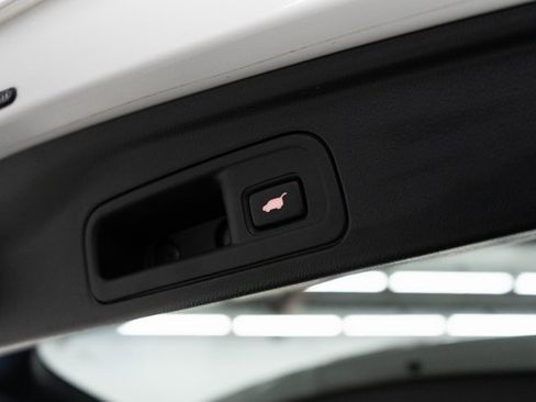 Certified 2022 Honda Pilot Black Edition image 12