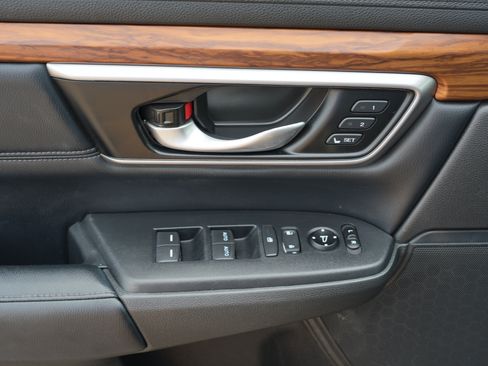 Used 2019 Honda CR-V EX-L image 17