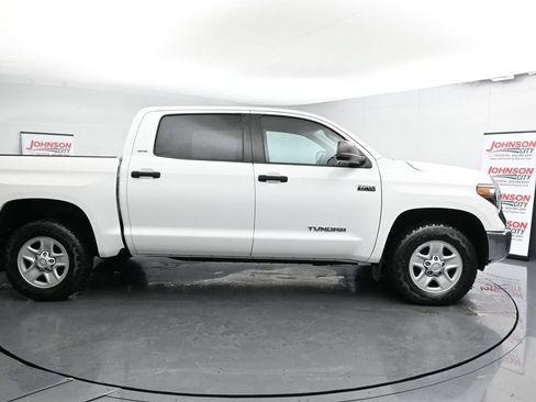 Used 2021 Toyota Tundra SR5 w/ SR5 Upgrade Package AWD/4WD image 9
