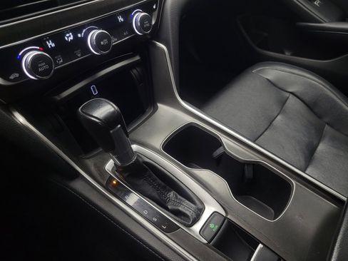 Used 2018 Honda Accord EX-L image 26