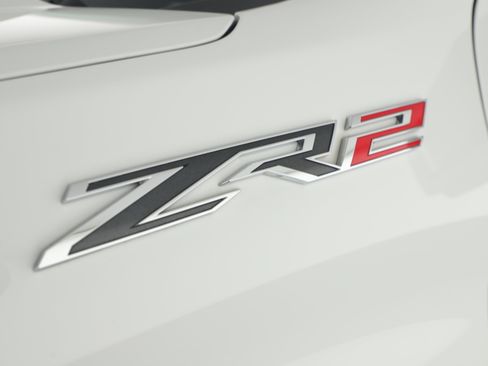 Used 2023 Chevrolet Silverado 1500 ZR2 w/ Technology Package image 5