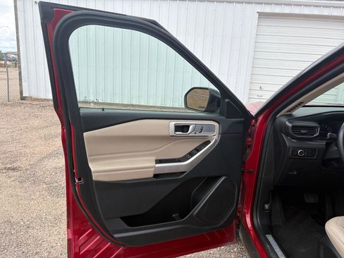 Used 2023 Ford Explorer Limited image 33