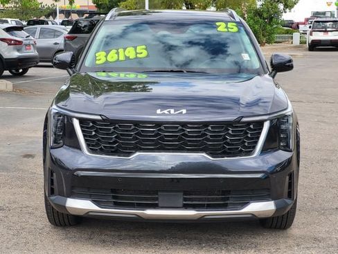 Used 2025 Kia Sorento S w/ Panoramic Sunroof Package FWD image 6