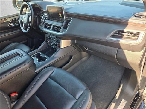 Used 2024 Chevrolet Suburban LT image 22