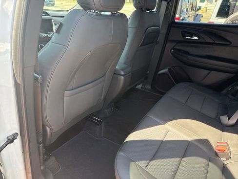 Used 2023 Chevrolet TrailBlazer RS w/ Convenience Package AWD/4WD image 11