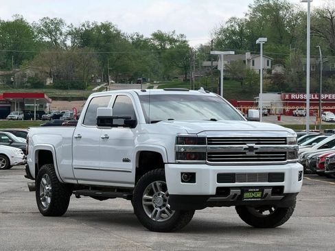 Used 2016 Chevrolet Silverado 2500 High Country w/ Duramax Plus Package AWD/4WD image 1