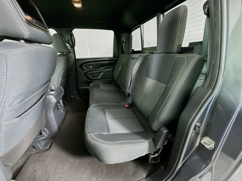 Used 2019 Nissan Titan SV w/ SV Convenience Package AWD/4WD image 24