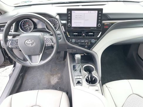 Used 2023 Toyota Camry XLE image 15