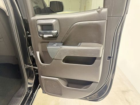 Used 2017 Chevrolet Silverado 1500 LT w/ All Star Edition image 39