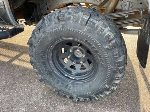 Used 1990 GMC Suburban 4WD image 15