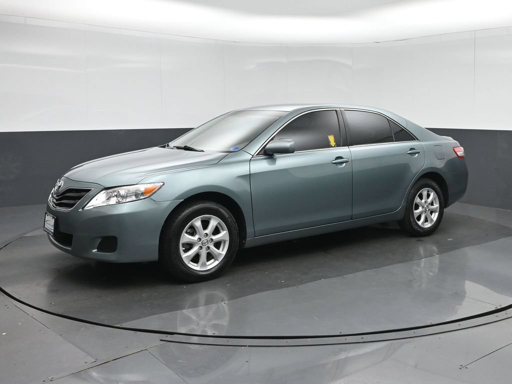 Used 2011 Toyota Camry LE w/ LE Extra-Value Pkg FWD image 3