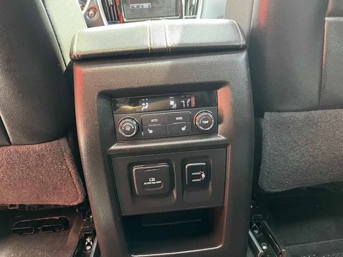 Used 2018 Chevrolet Traverse Premier w/ LPO, 'HIT The Road' Package AWD/4WD image 15