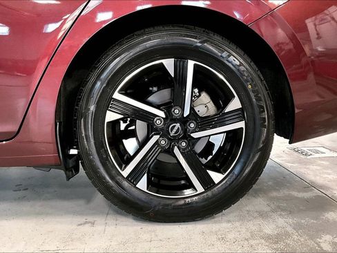 Certified 2024 Nissan Sentra SV image 8