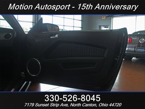 Used 2012 Ford Mustang Shelby GT500 w/ SVT Performance Pkg image 30